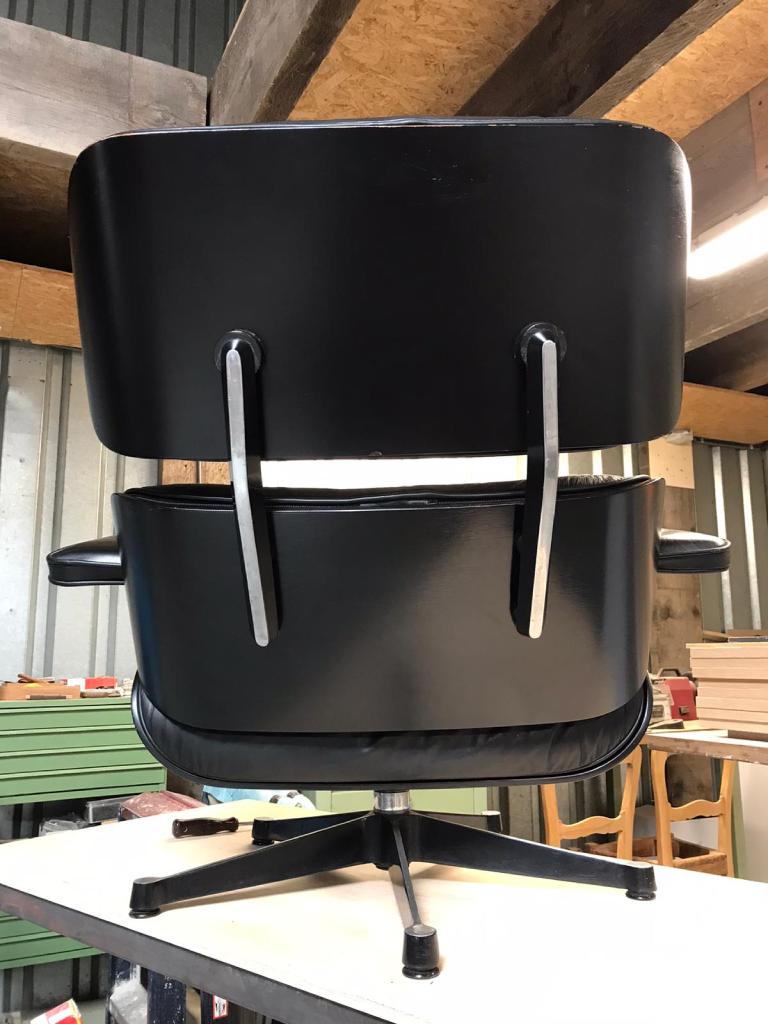 Eames Lounge Chair eindresultaat restauratie